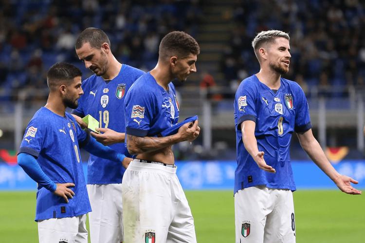 意大利vs匈牙利足球直播的相关图片